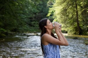 benefici per la salute del bere acqua